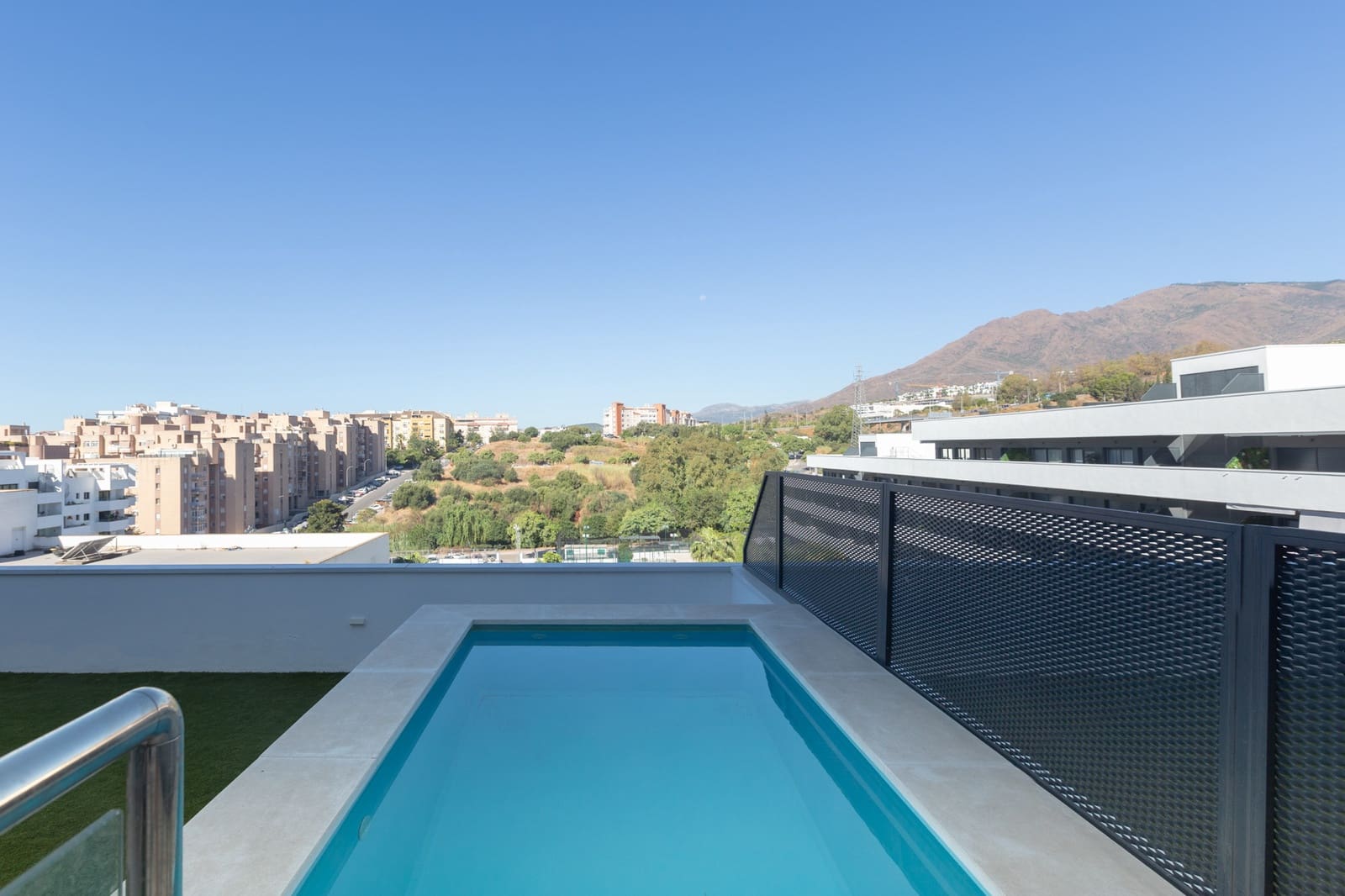 3 Zimmer Wohnung zu verkaufen in Estepona mit Pool Garage - 638.000 € (Ref: 9636481)