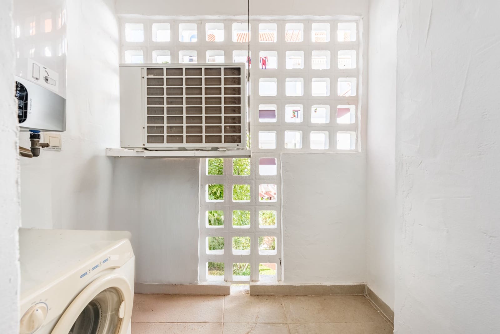 3 soveværelse Lejlighed til salg i Marbella med swimmingpool garage - € 675.000 (Ref: 9636485)