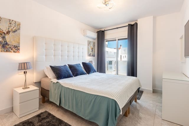 3 soverom Leilighet til salgs i Marbella med svømmebasseng garasje - € 675 000 (Ref: 9636485)
