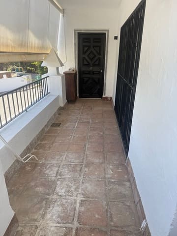 2 chambre Appartement à vendre à La Heredia, Benahavís avec piscine garage - 450 000 € (Ref: 9647772)