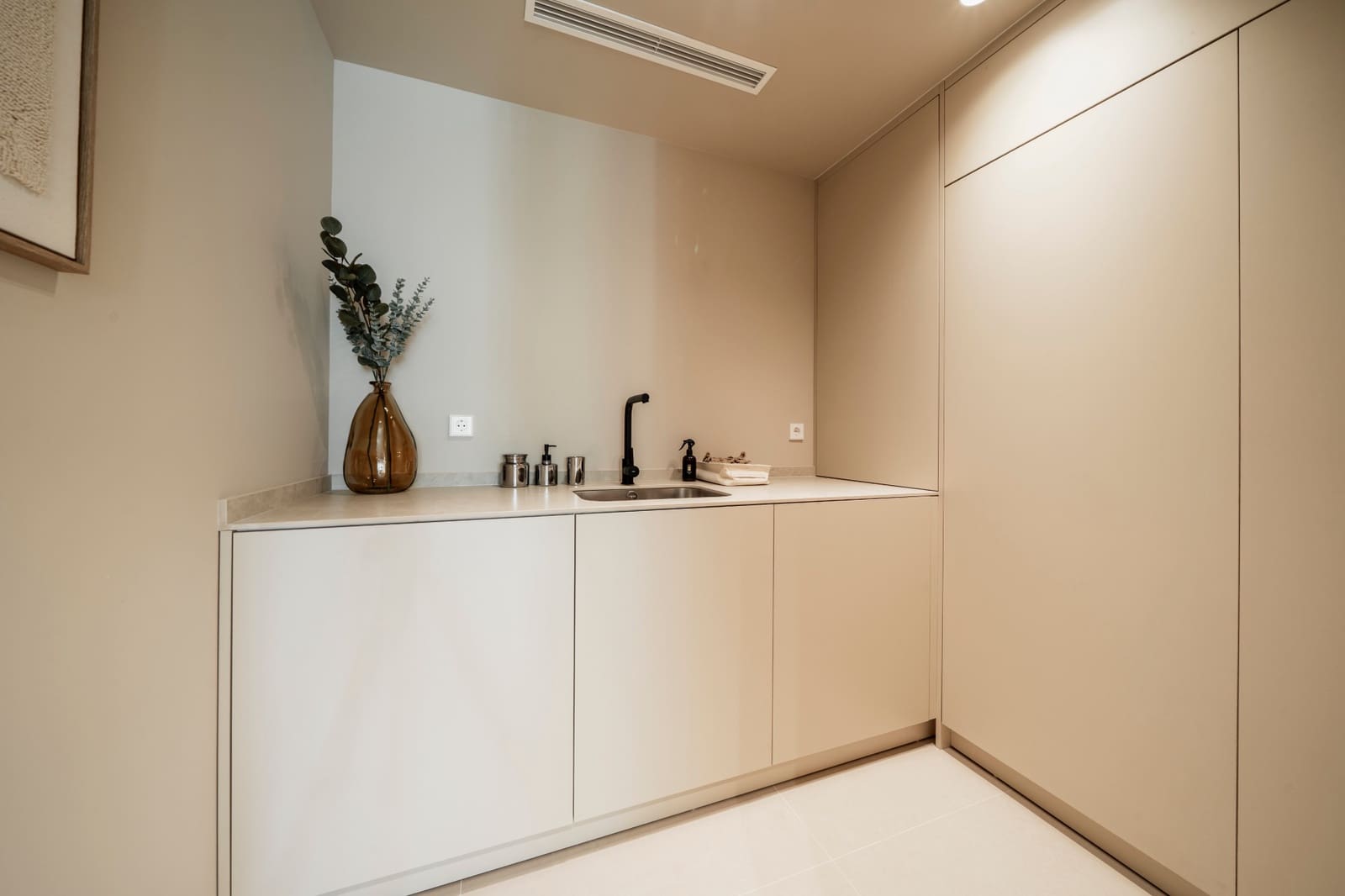 Apartamento de 3 habitaciones en La Quinta en venta con piscina garaje - 849.000 € (Ref: 9647773)