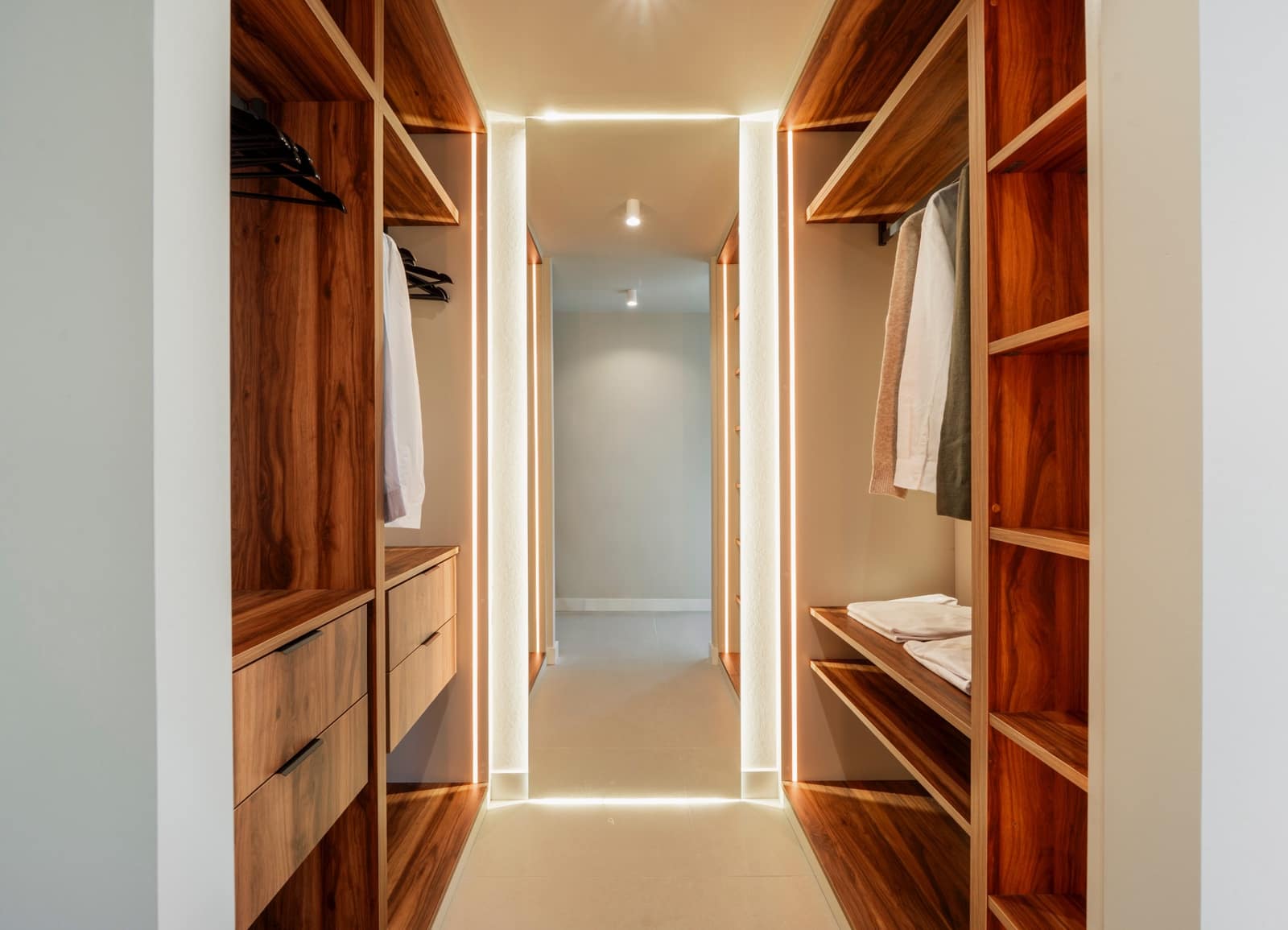 Apartamento de 3 habitaciones en La Quinta en venta con piscina garaje - 849.000 € (Ref: 9647773)