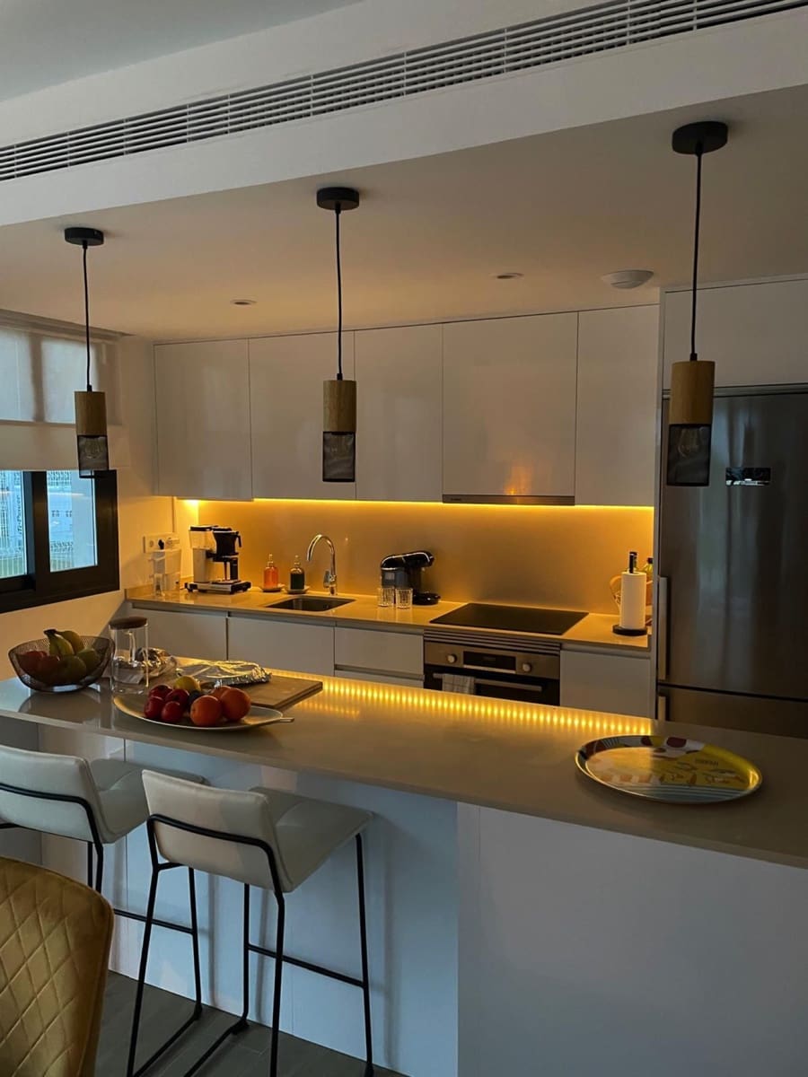 2 soverom Leilighet til salgs i Estepona med svømmebasseng garasje - € 515 000 (Ref: 9651256)