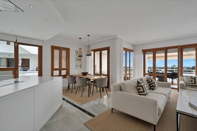 2 quarto Apartamento para venda em Nueva Andalucia, Marbella com piscina garagem - 940 000 € (Ref: 9655697)