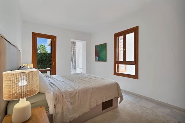 2 soveværelse Lejlighed til salg i Nueva Andalucia, Marbella med swimmingpool garage - € 890.000 (Ref: 9655697)