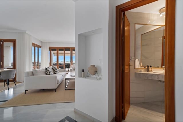 2 soveværelse Lejlighed til salg i Nueva Andalucia, Marbella med swimmingpool garage - € 890.000 (Ref: 9655697)