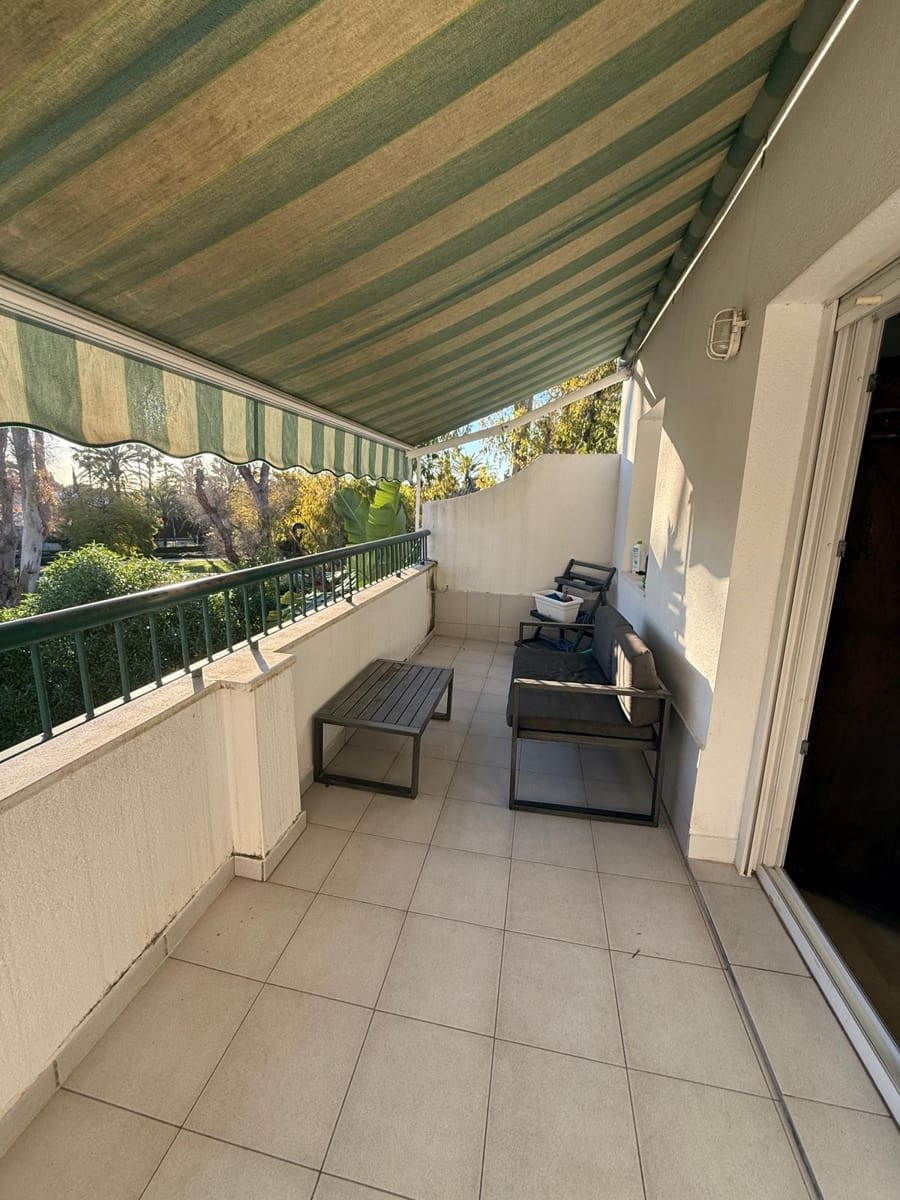 5 bedroom Penthouse for sale in Guadalmina with pool garage - € 740,000 (Ref: 9655698)
