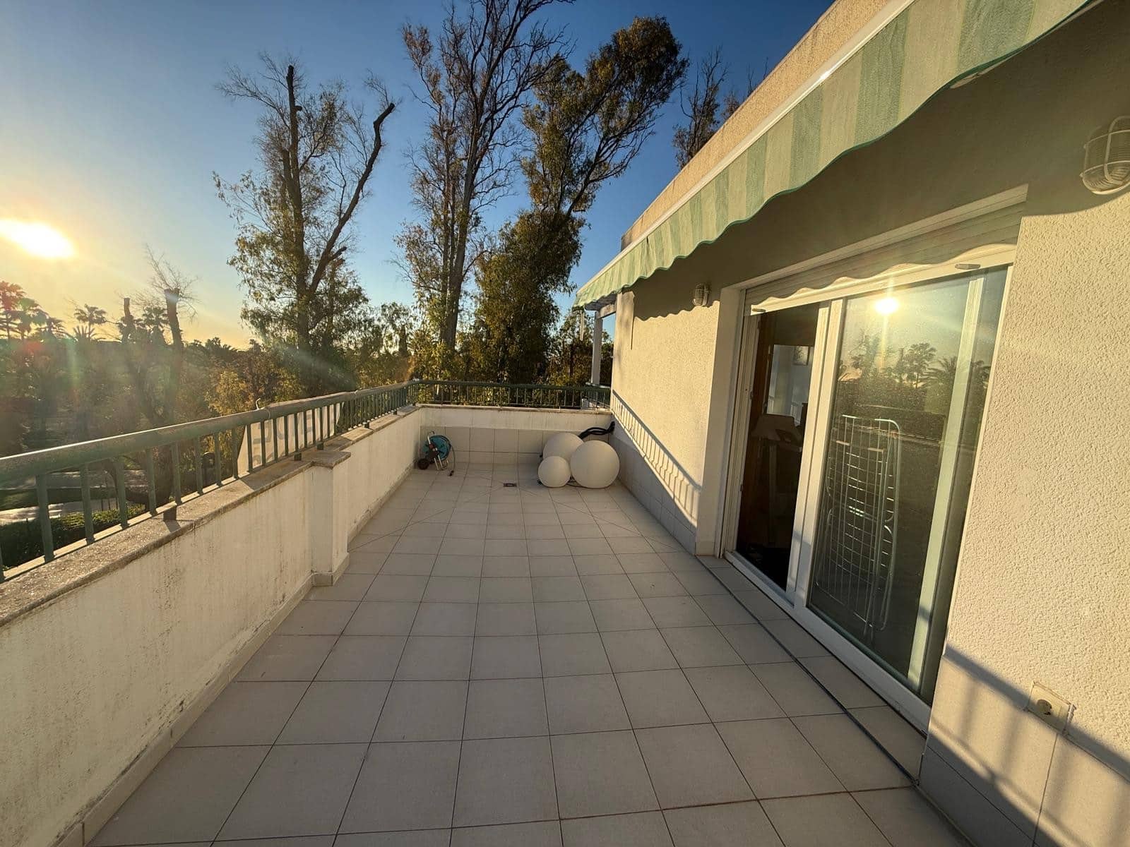 5 bedroom Penthouse for sale in Guadalmina with pool garage - € 740,000 (Ref: 9655698)
