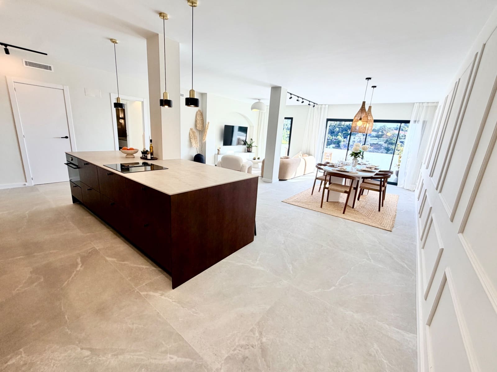 3 bedroom Apartment for sale in La Quinta with pool garage - € 950,000 (Ref: 9655699)