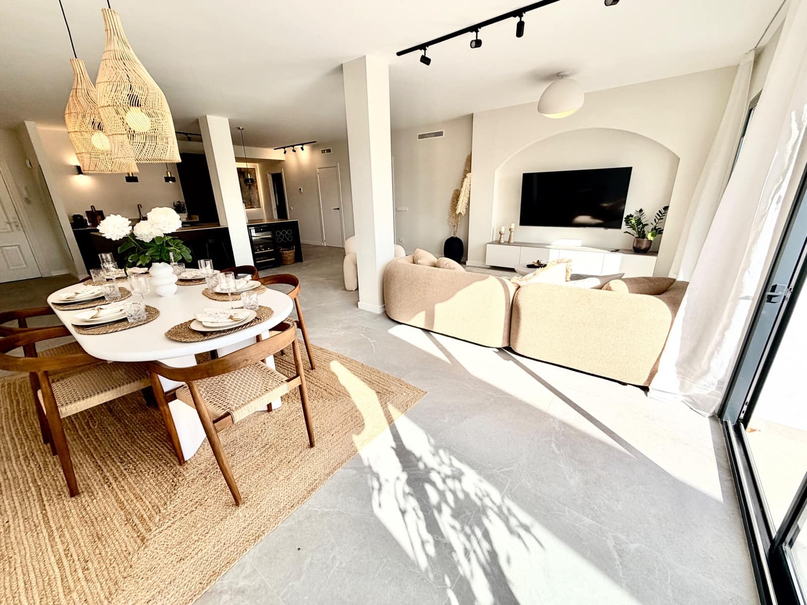 3 bedroom Apartment for sale in La Quinta with pool garage - € 950,000 (Ref: 9655699)