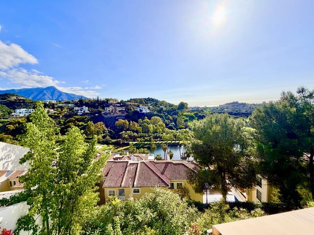 3 sovrum Lägenhet till salu i La Quinta, Benahavís med pool garage - 950 000 € (Ref: 9655699)