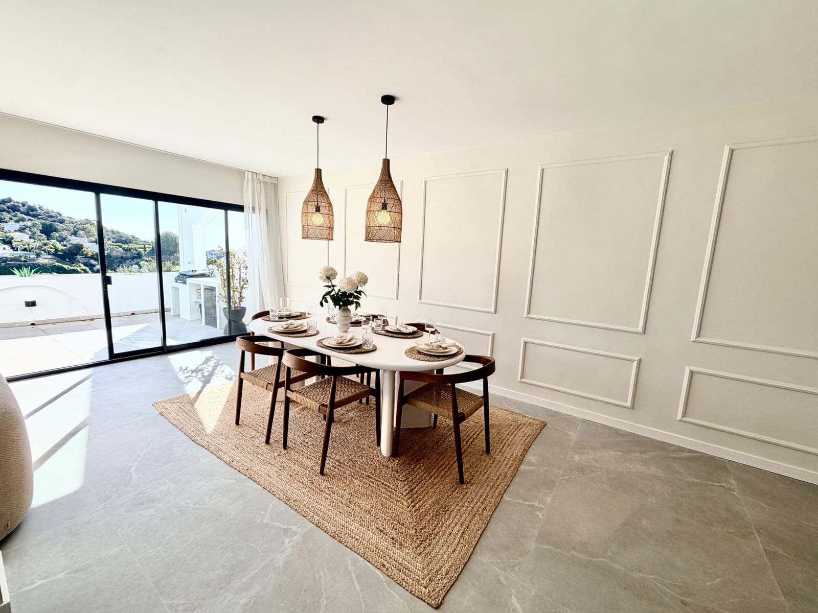 3 bedroom Apartment for sale in La Quinta with pool garage - € 899,000 (Ref: 9655699)