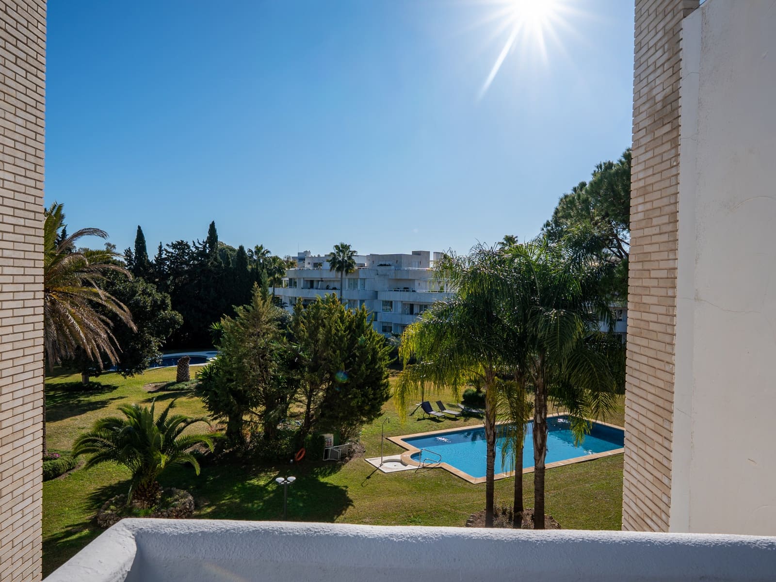 3 Zimmer Penthouse zu verkaufen in Marbella mit Pool Garage - 725.000 € (Ref: 9655700)