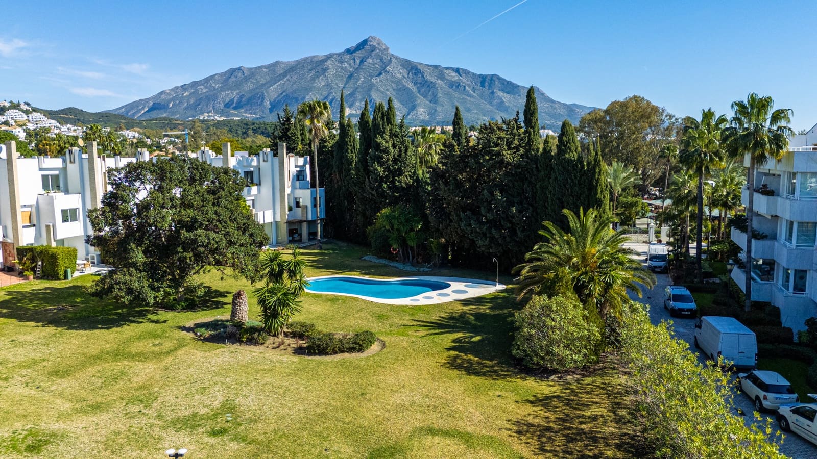 3 Zimmer Penthouse zu verkaufen in Marbella mit Pool Garage - 649.950 € (Ref: 9655700)