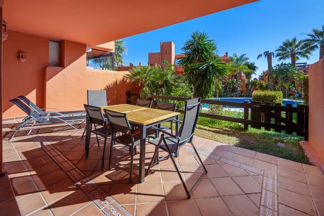 Apartamento de 2 habitaciones en Buenas Noches, Estepona en venta con piscina garaje - 449.000 € (Ref: 9670013)