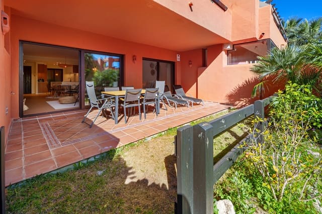 Apartamento de 2 habitaciones en Buenas Noches, Estepona en venta con piscina garaje - 449.000 € (Ref: 9670013)