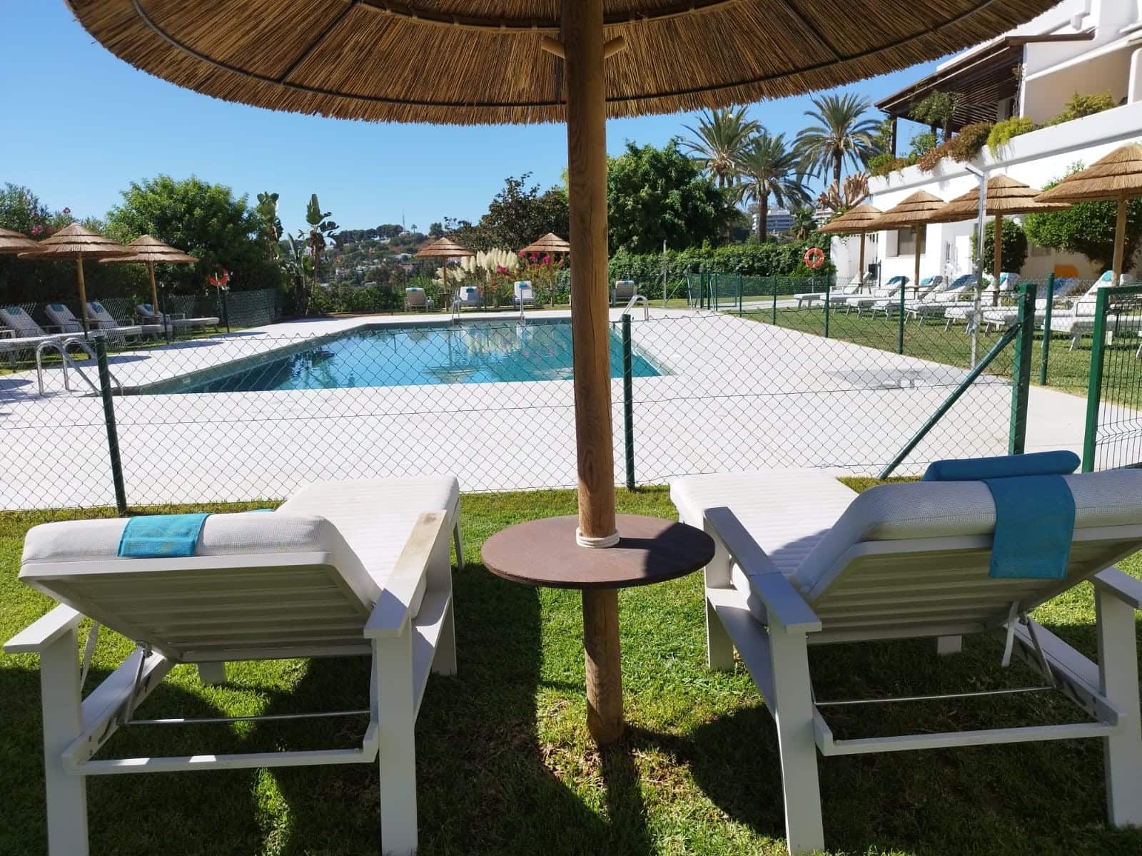 2 sypialnia Apartament na sprzedaż w Marbella z basenem garażem - 640 000 € (Ref: 9676802)