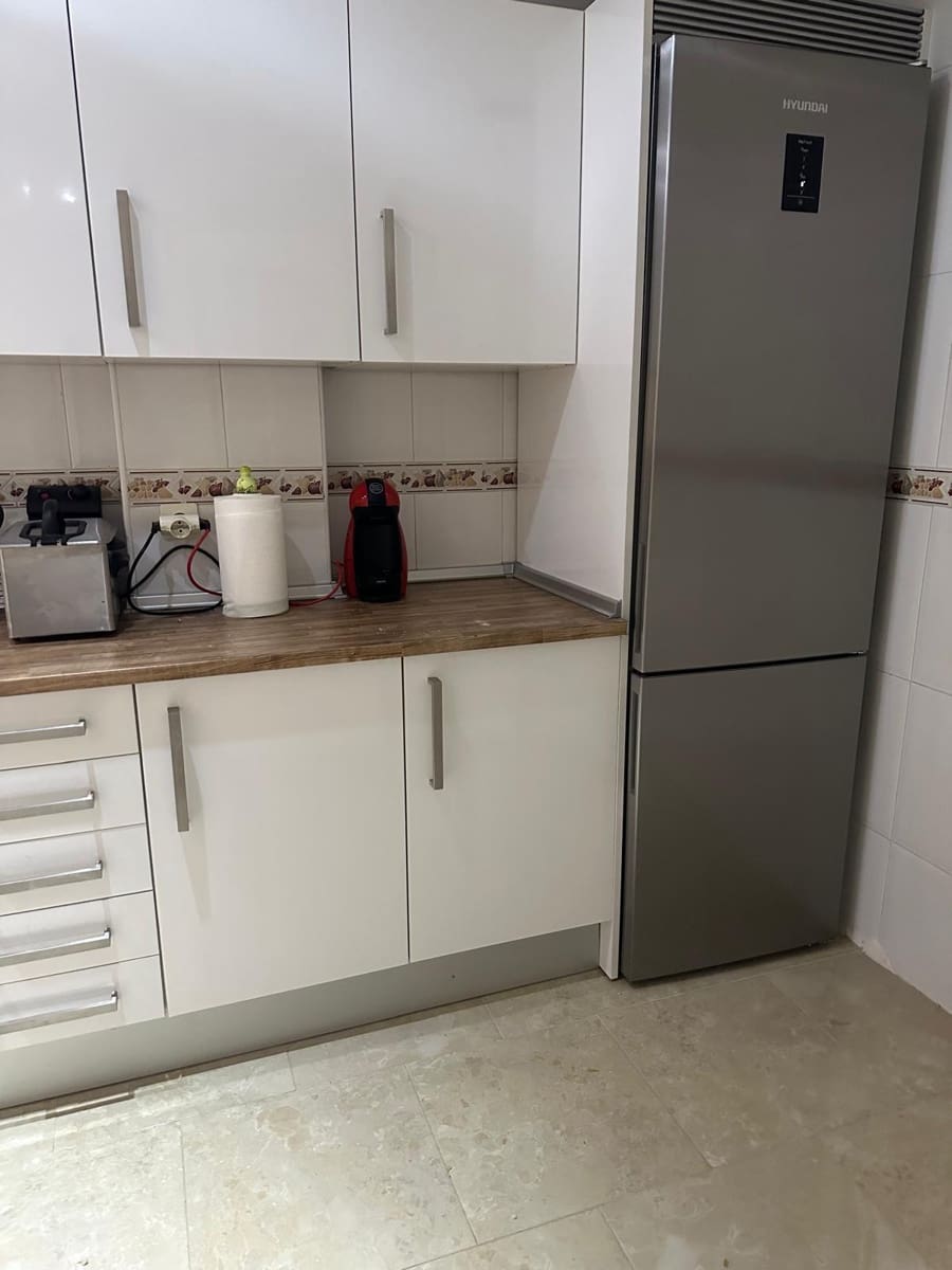 3 sypialnia Apartament na sprzedaż w Marbella z basenem garażem - 555 000 € (Ref: 9676804)