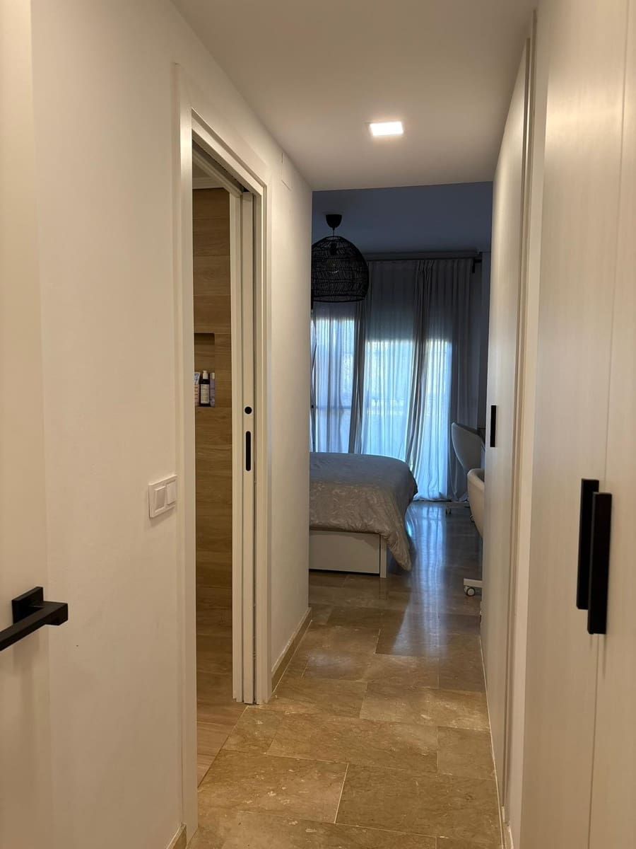 2 bedroom Apartment for sale in Estepona with pool garage - € 425,000 (Ref: 9676805)