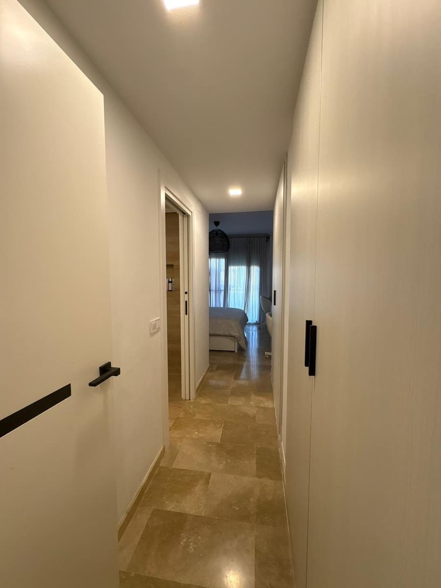 2 bedroom Apartment for sale in Estepona with pool garage - € 425,000 (Ref: 9676805)