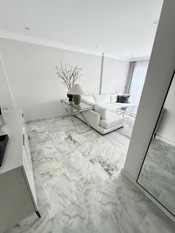 1 soverom Leilighet til salgs i Benahavís med svømmebasseng garasje - € 310 000 (Ref: 9676806)