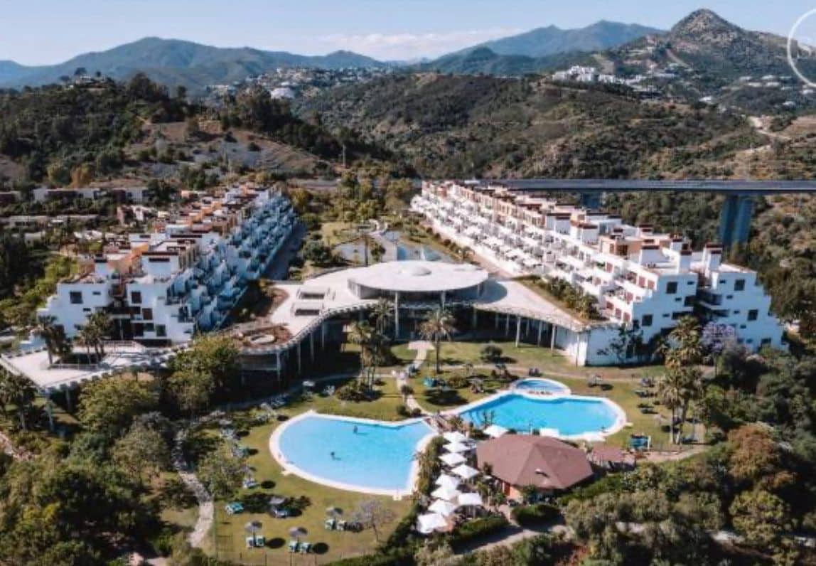 1 sovrum Lägenhet till salu i Benahavis med pool garage - 310 000 € (Ref: 9676806)