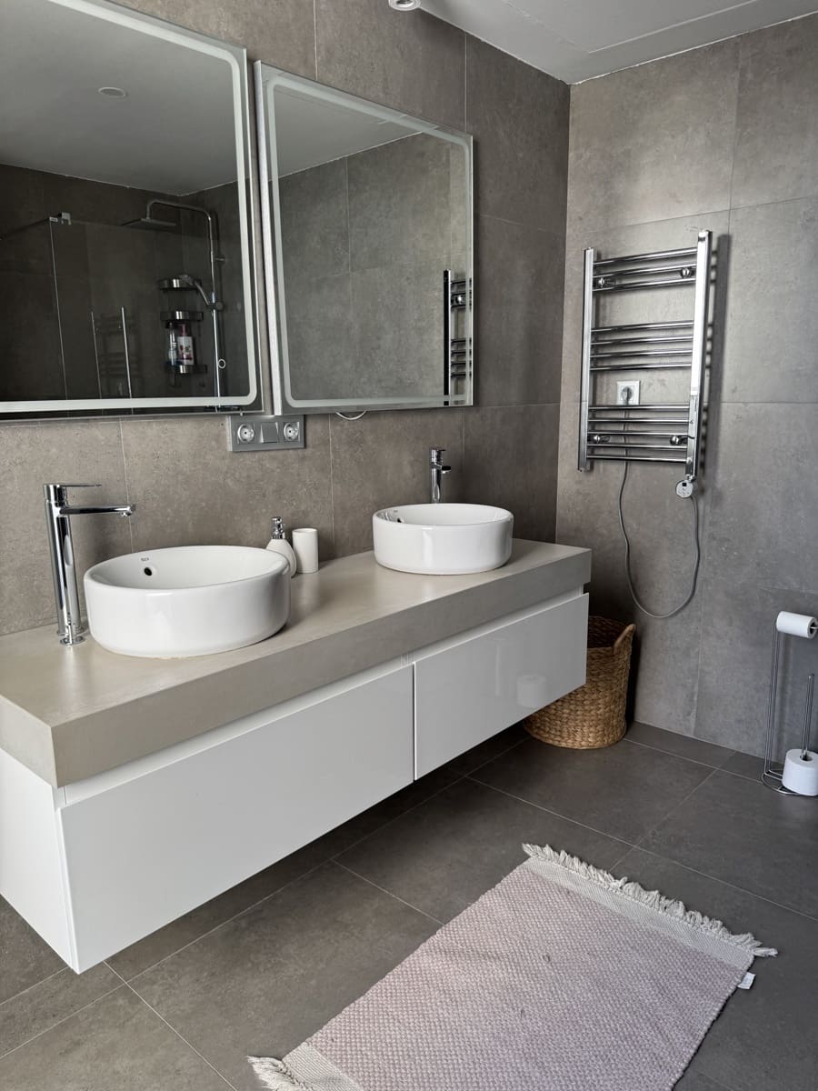 2 soveværelse Lejlighed til salg i Manilva med swimmingpool garage - € 529.000 (Ref: 9690058)