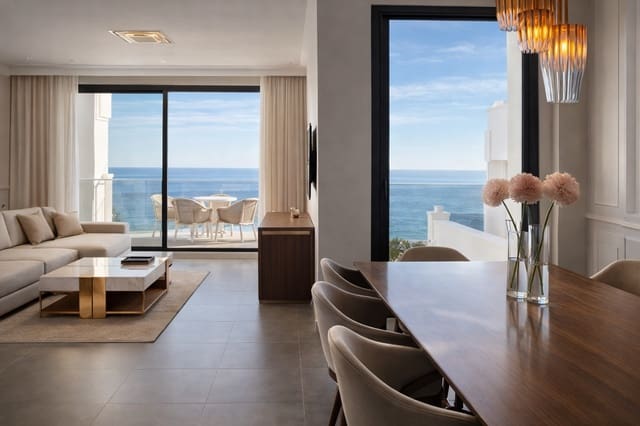 2 Zimmer Apartment zu verkaufen in Manilva mit Pool Garage - 549.000 € (Ref: 9690058)