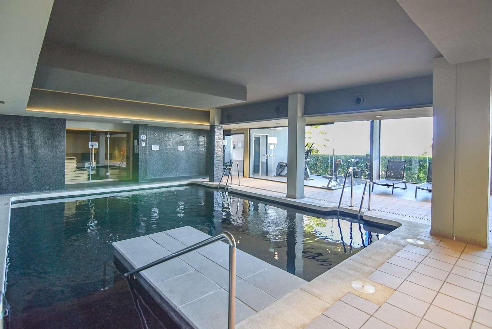 2 bedroom Apartment for sale in Manilva with pool garage - € 529,000 (Ref: 9690058)