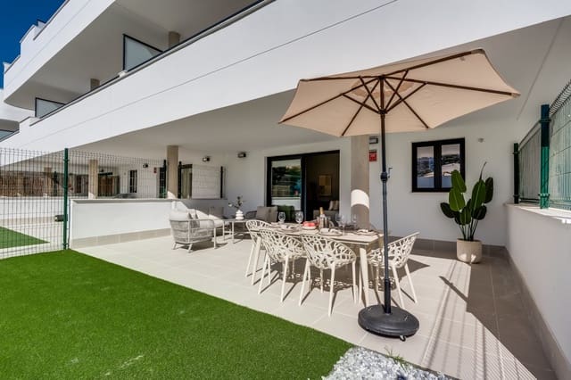 Apartamento de 2 habitaciones en Estepona en venta con piscina garaje - 429.000 € (Ref: 9711125)