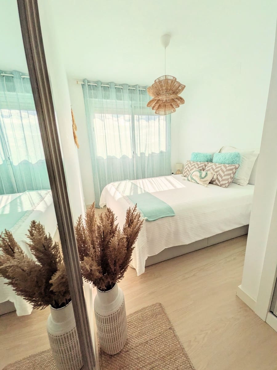 3 bedroom Penthouse for sale in Estepona with pool garage - € 759,000 (Ref: 9726384)