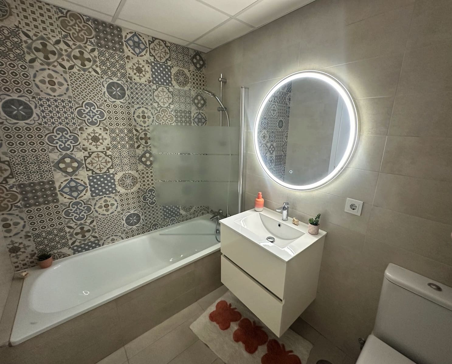 3 bedroom Penthouse for sale in Estepona with pool garage - € 759,000 (Ref: 9726384)