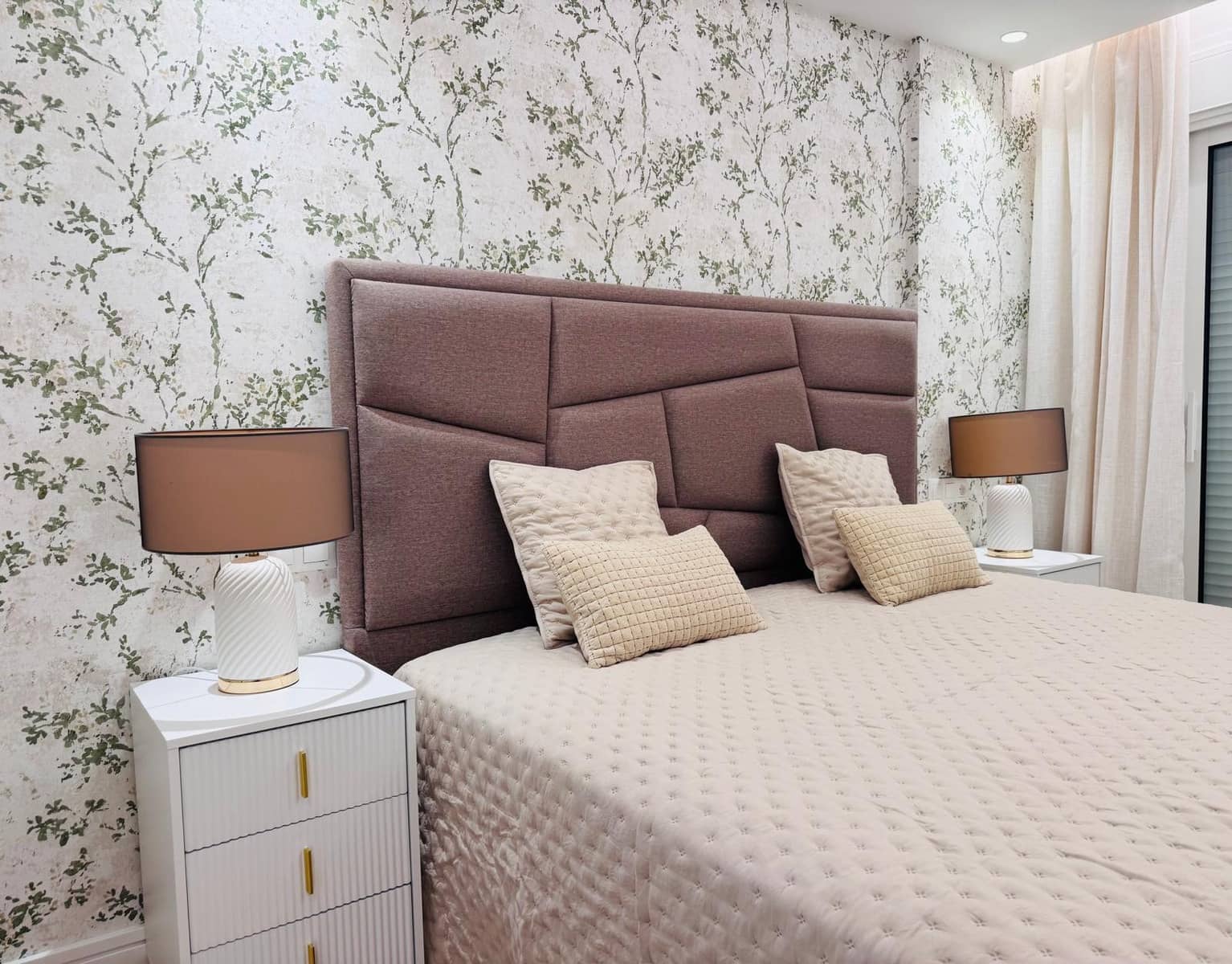 2 bedroom Apartment for sale in San Pedro de Alcantara with pool garage - € 795,000 (Ref: 9726385)