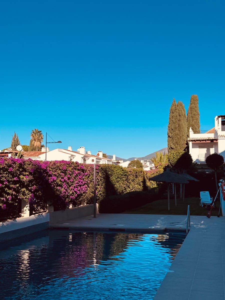 2 soverom Leilighet til salgs i San Pedro de Alcantara med svømmebasseng garasje - € 759 000 (Ref: 9726385)