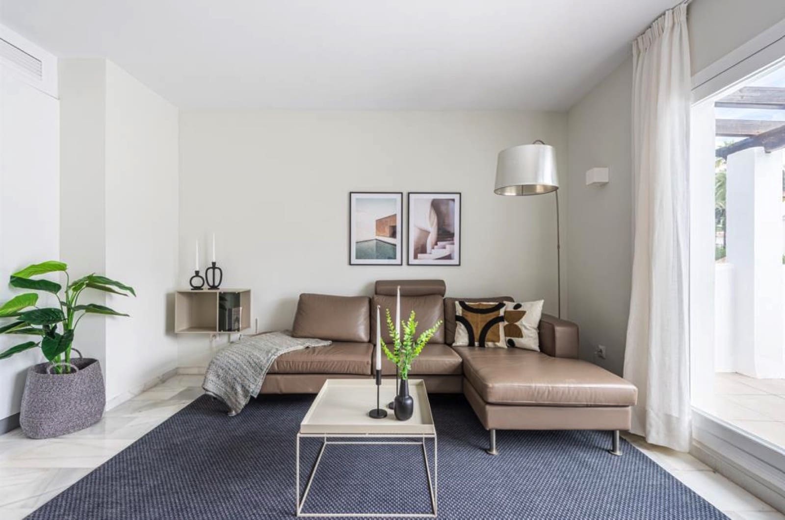 2 bedroom Penthouse for sale in Nueva Andalucia with pool garage - € 615,000 (Ref: 9731687)