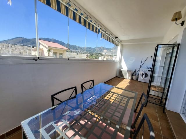 2 bedroom Apartment for sale in Nueva Torrequebrada, Benalmádena with pool garage - € 299,000 (Ref: 9751618)