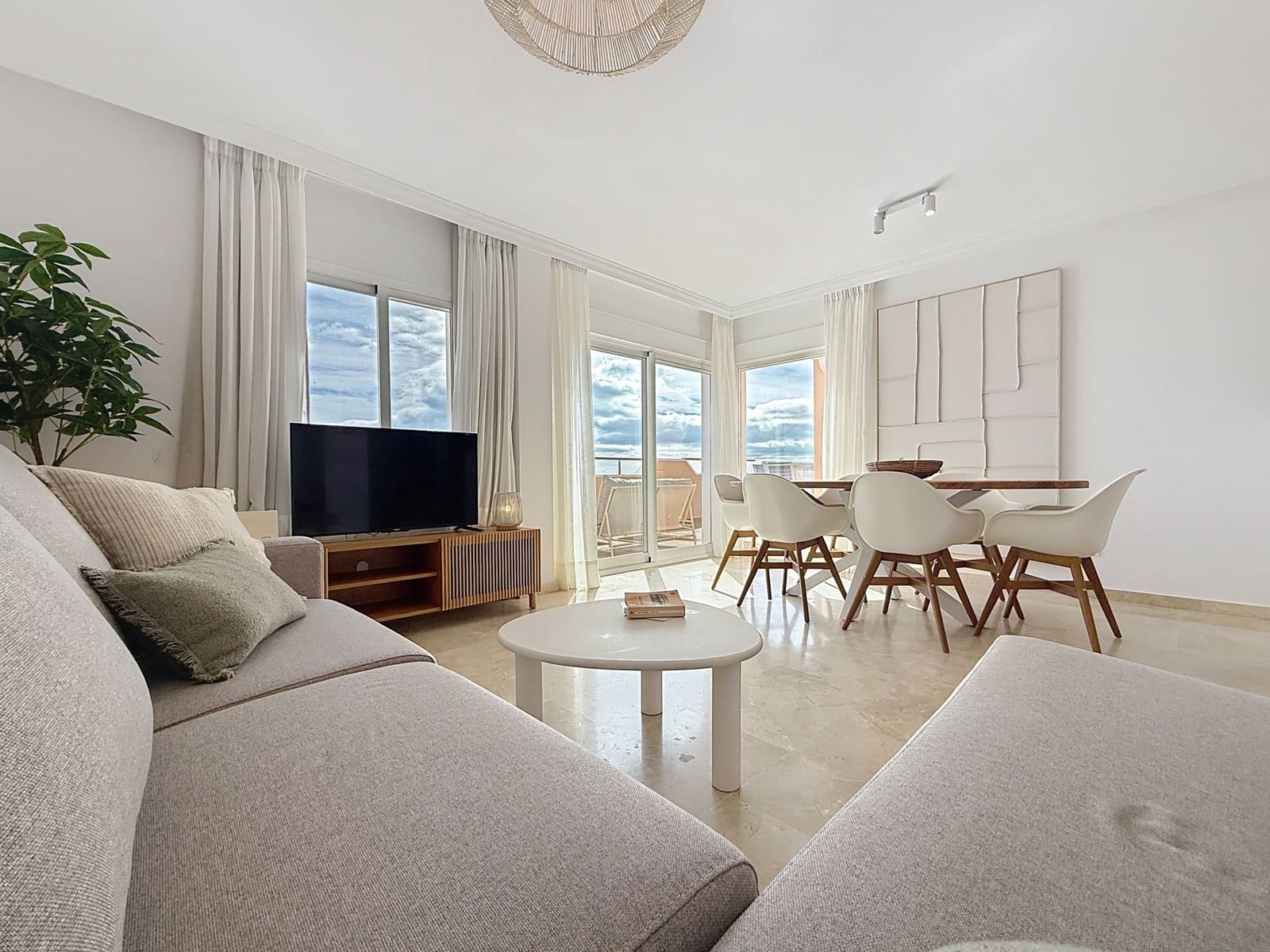2 slaapkamer Penthouse te koop in Casares met zwembad garage - € 495.000 (Ref: 9761701)