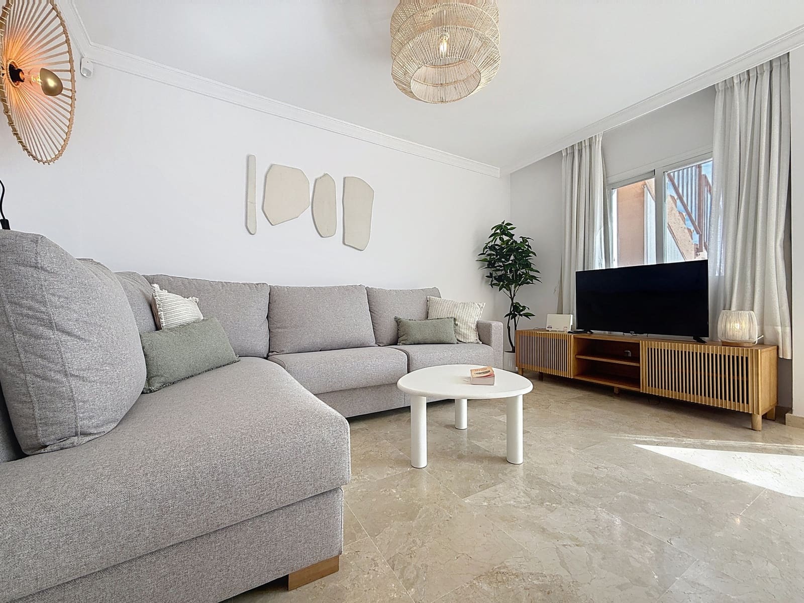 2 slaapkamer Penthouse te koop in Casares met zwembad garage - € 495.000 (Ref: 9761701)