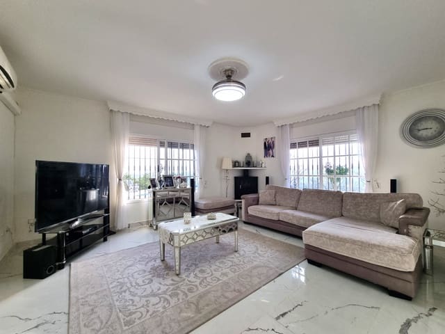 3 bedroom Finca/Country House for sale in Coín with pool - € 565,000 (Ref: 9772727)