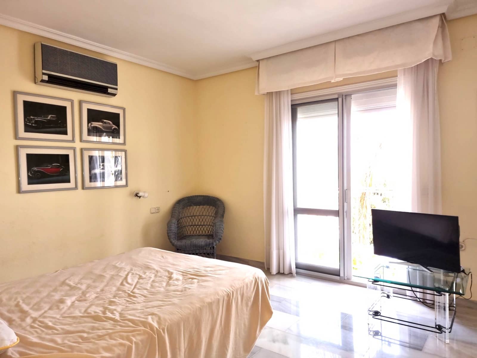 Chalet de 3 habitaciones en Riviera del Sol en venta con piscina garaje - 950.000 € (Ref: 9772728)