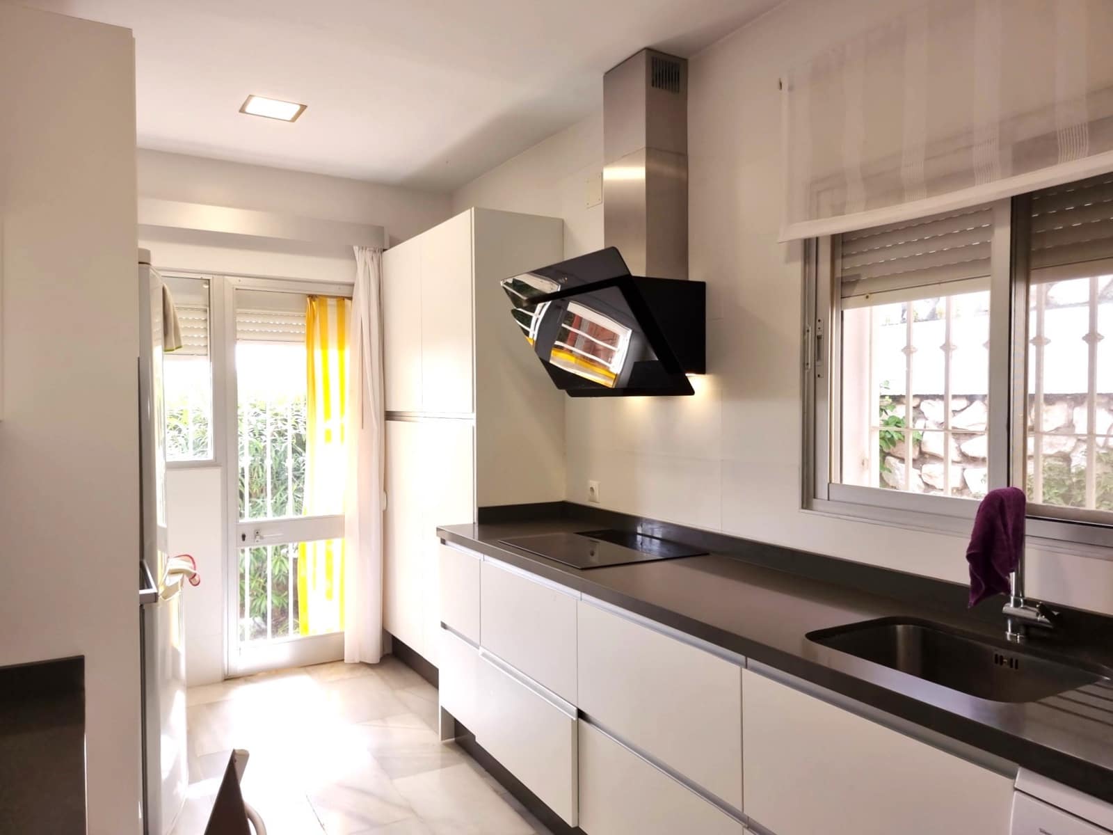 Chalet de 3 habitaciones en Riviera del Sol en venta con piscina garaje - 950.000 € (Ref: 9772728)