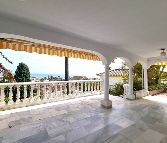 3 sypialnia Willa na sprzedaż w Riviera del Sol, Mijas z basenem garażem - 920 000 € (Ref: 9772728)