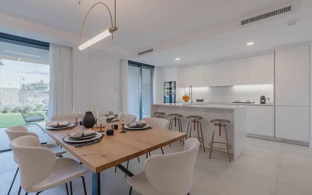 3 soveværelse Byhus til salg i Malaga by med swimmingpool garage - € 776.000 (Ref: 9772729)