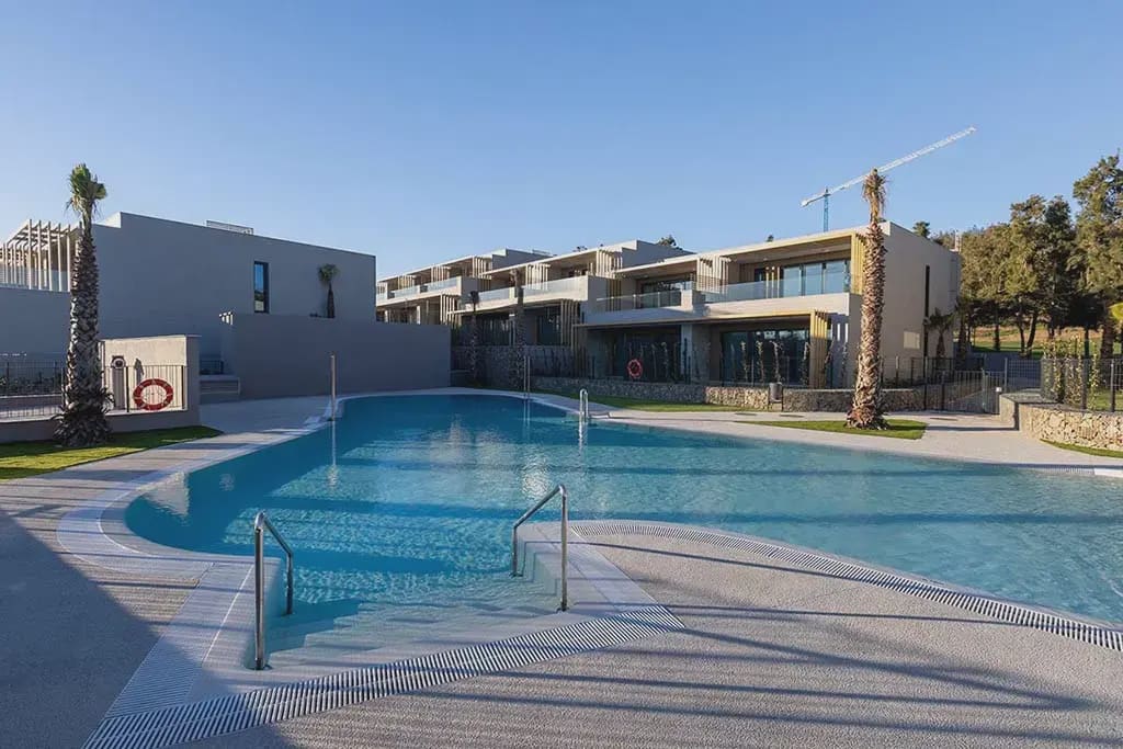3 soveværelse Byhus til salg i Malaga by med swimmingpool garage - € 776.000 (Ref: 9772729)