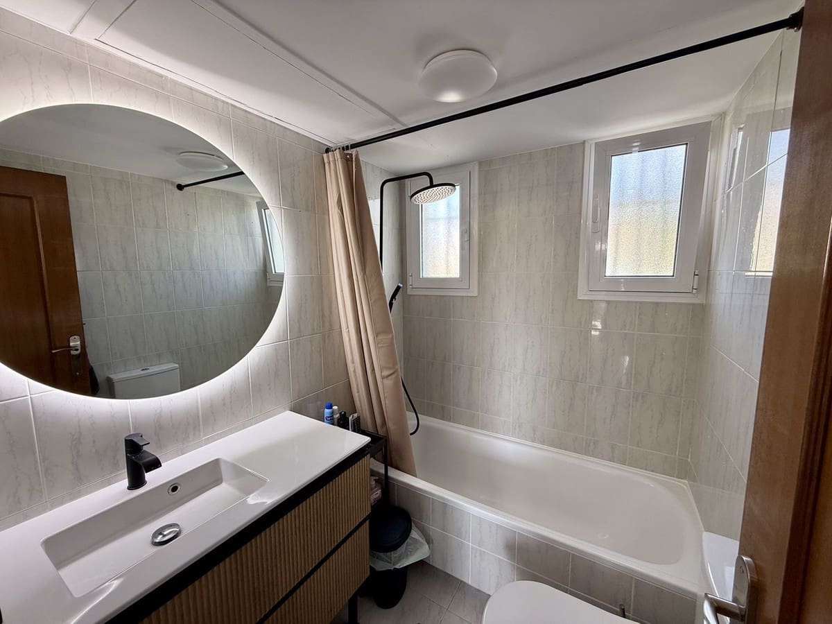 2 soveværelse Byhus til salg i Calahonda med swimmingpool garage - € 425.000 (Ref: 9788158)