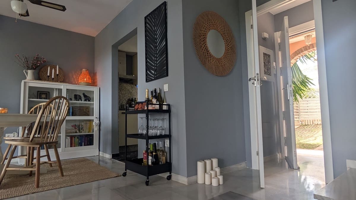 2 soveværelse Byhus til salg i Calahonda med swimmingpool garage - € 425.000 (Ref: 9788158)