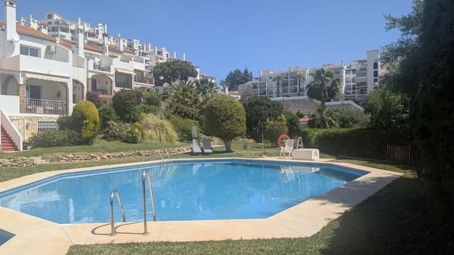 2 soveværelse Byhus til salg i Calahonda, Mijas med swimmingpool garage - € 425.000 (Ref: 9788158)