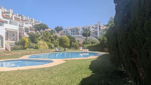 2 soveværelse Byhus til salg i Calahonda, Mijas med swimmingpool garage - € 425.000 (Ref: 9788158)