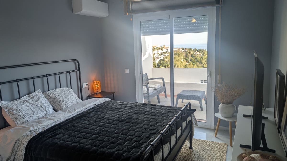 2 soveværelse Byhus til salg i Calahonda med swimmingpool garage - € 425.000 (Ref: 9788158)