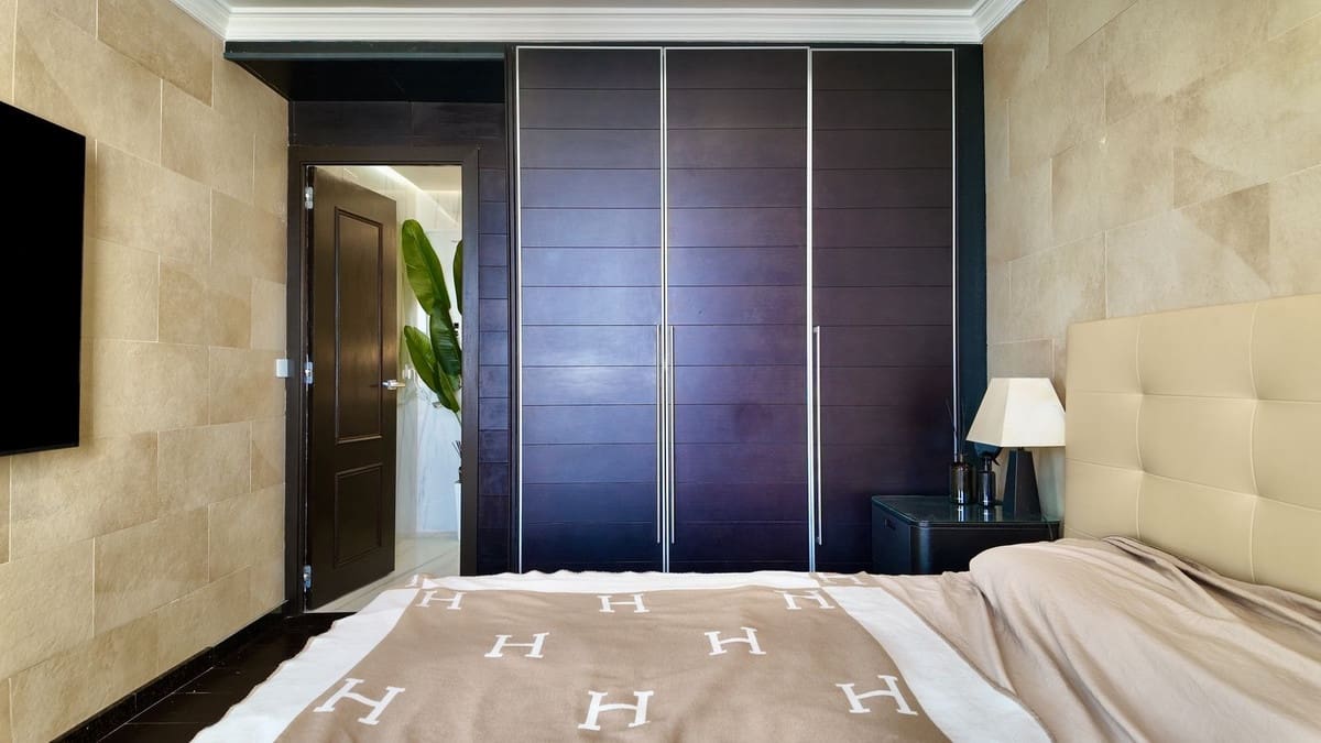 2 chambre Penthouse à vendre à El Paraiso avec piscine garage - 395 000 € (Ref: 9788159)